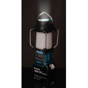 Makita Radio con lanterna integrata LXT ® DMR057